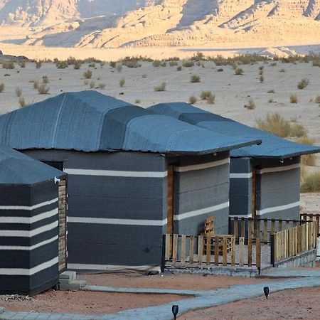 Bed and Breakfast Beduin Star Trail Camp Wadi Rum Esterno foto