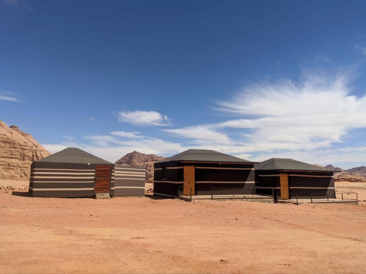 Bed and Breakfast Beduin Star Trail Camp Wadi Rum Esterno foto