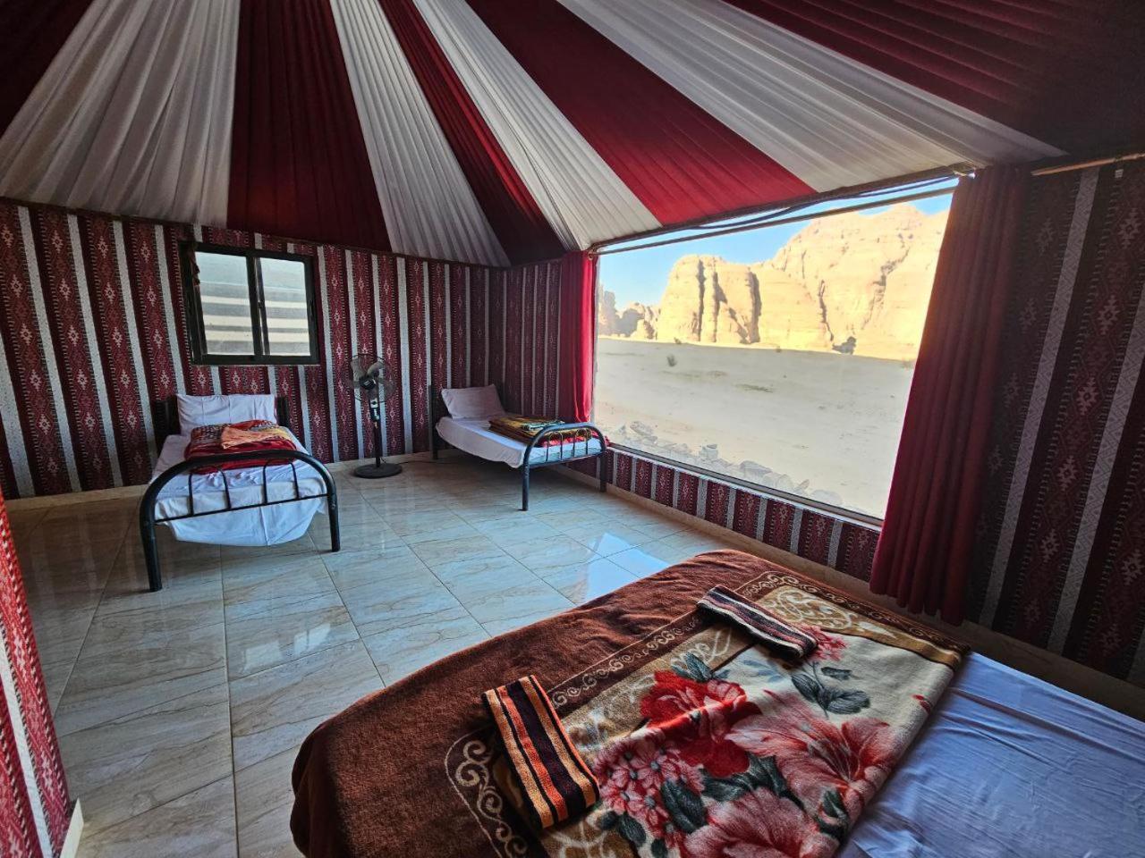 Bed and Breakfast Beduin Star Trail Camp Wadi Rum Esterno foto