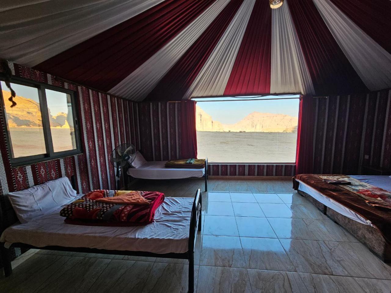 Bed and Breakfast Beduin Star Trail Camp Wadi Rum Esterno foto